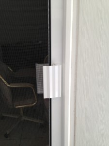 outside of screen door handle installed in simi valley